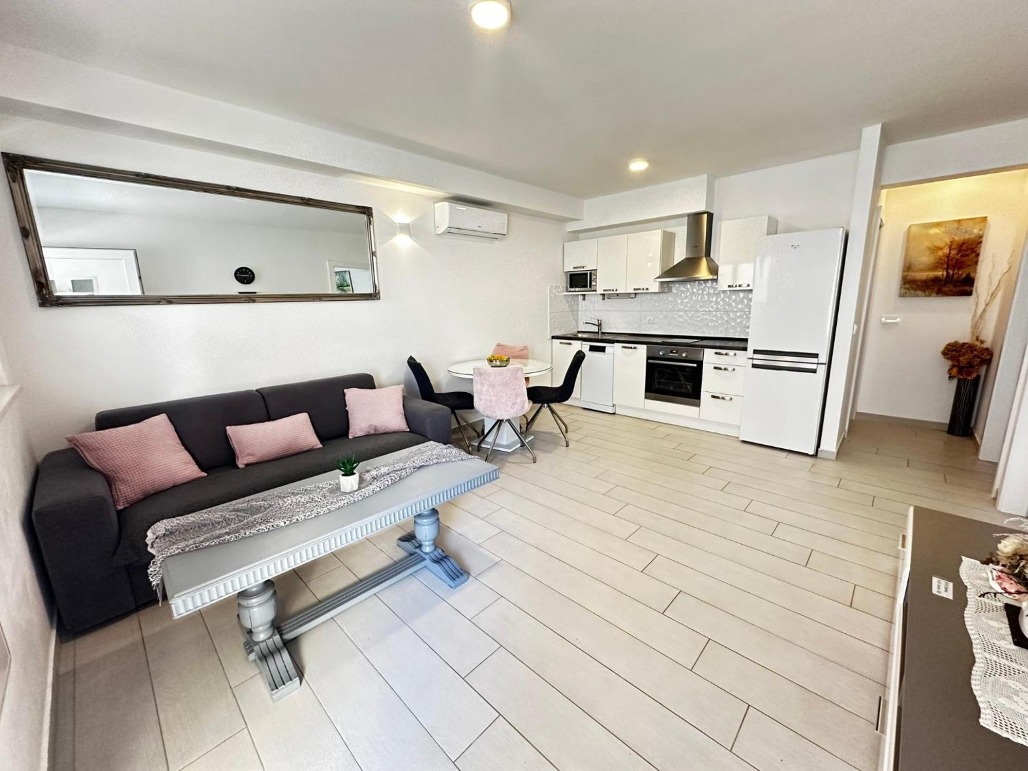 Apartments Danica Promajna Εξωτερικό φωτογραφία